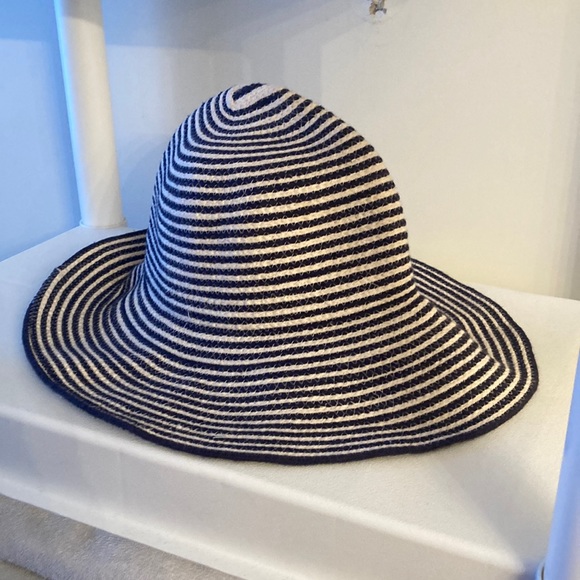 J. Crew Striped Floppy Summer Hat - Picture 1 of 4